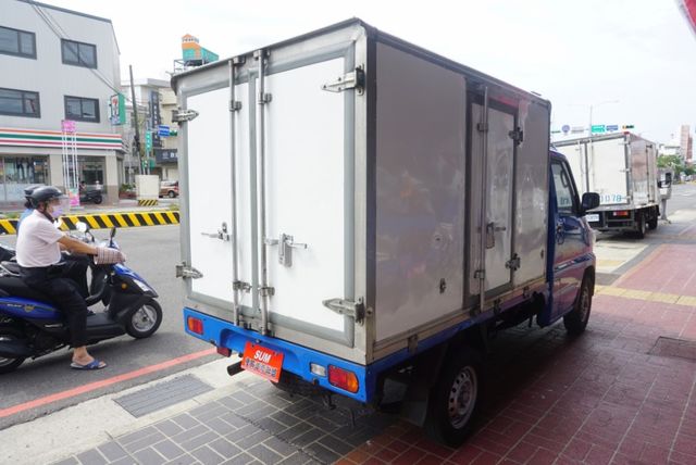 (零下-20度) 2017年菱利冷凍車 / 全車水噹噹 / 零頭款.可全額貸款  第5張相片
