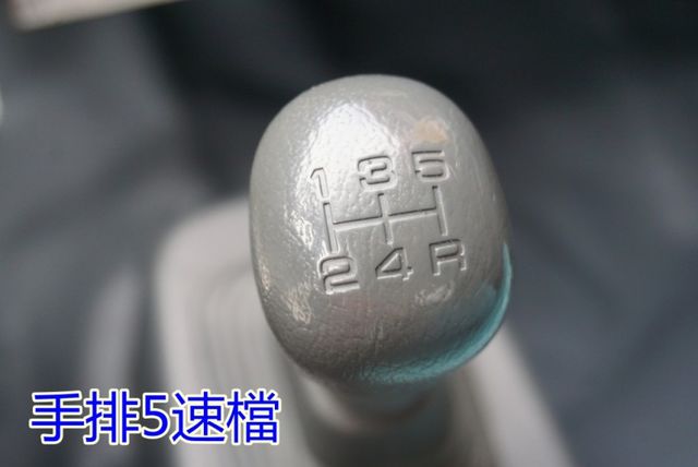 (零下-15度) 2018年 得利卡冷凍車 / 100%全車原鈑件 / 零頭款.可全額貸款  第16張相片
