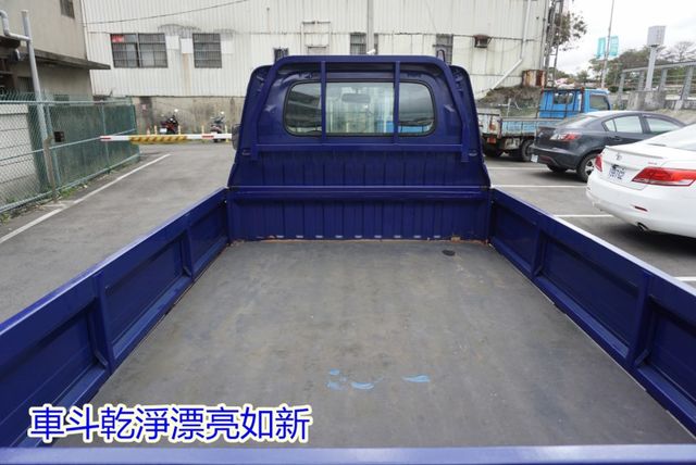 (只跑2萬多) 2017年鈴木吉利貨車 / 100%全車原鈑件.零頭款.可全額貸款  第9張相片