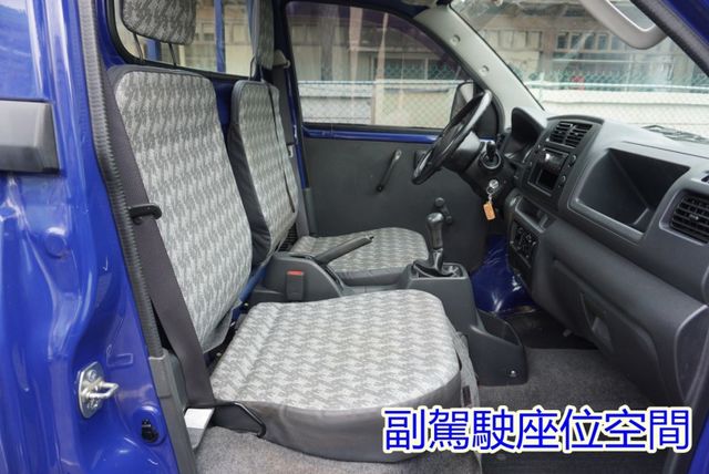 (只跑2萬多) 2017年鈴木吉利貨車 / 100%全車原鈑件.零頭款.可全額貸款  第12張相片