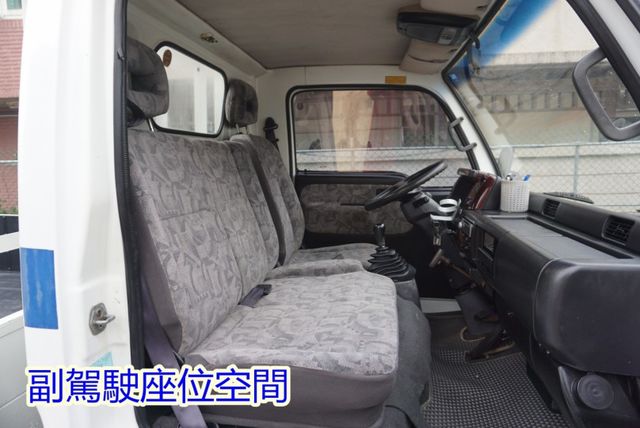 2003年 日產勁勇10尺半 / 全車水噹噹 / 可貸款  第11張相片