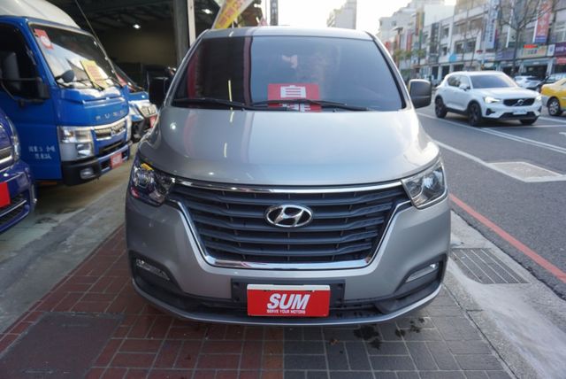 (8人座) 2019年 現代史塔瑞斯 / 附定速系統. 100%全車原鈑件 / 零頭款.可全額貸款  第3張相片