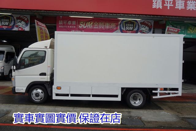 (只跑7000公里.稀有自排.車廂可改成車斗) 2022年 堅達14尺纖維箱 / 100%全車原鈑件.零頭款.可全額貸款  第11張相片