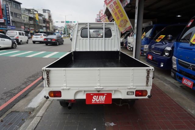 (只跑6萬) 2017年 菱利貨車 / 全車水噹噹 / 零頭款.可全額貸款  第6張相片