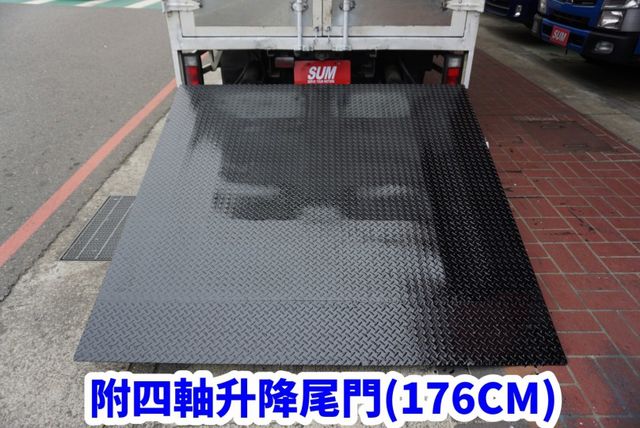 (只跑4萬多.可改車斗) 2021年 堅達14尺纖維廂 /附4路行車紀錄器/100%全車原鈑件.零頭款.可全額貸款  第10張相片