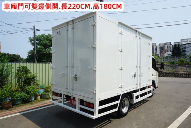 (只跑3萬多.車廂可改成車斗) 2022年 堅達11尺半纖維廂 / 100%全車原鈑件 /. 零頭款.可全額貸款  第7張相片