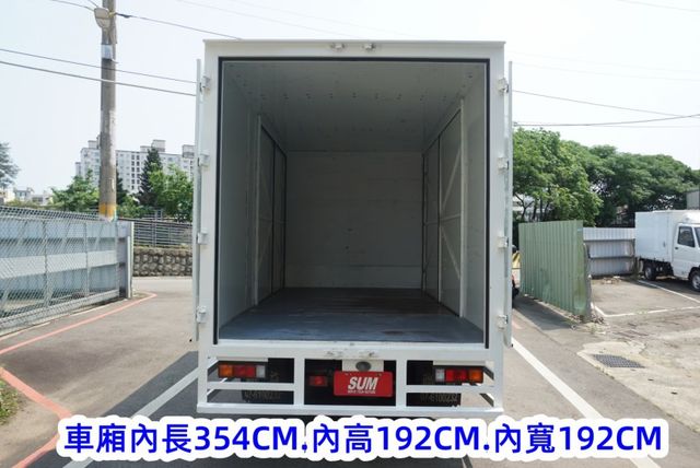 (只跑3萬多.車廂可改成車斗) 2022年 堅達11尺半纖維廂 / 100%全車原鈑件 /. 零頭款.可全額貸款  第9張相片