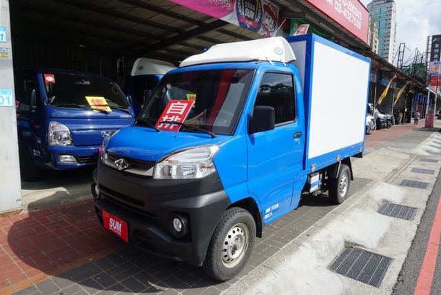 (只跑9000多公里.稀有自排) 2022年 菱利纖維廂貨車 / 100%全車原鈑件. 附定速.零頭款.可全額貸款  第1張相片