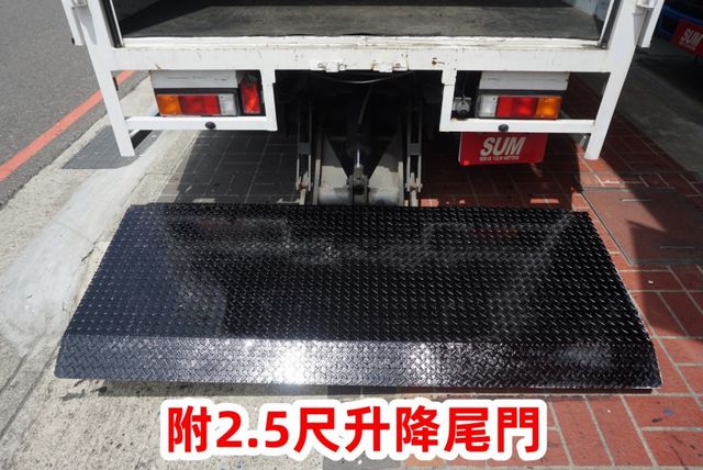 (附2.5尺升降尾門. 車廂可改成車斗) 2021年 堅達11尺半纖維廂.100%全車原鈑件/零頭款.可全額貸款  第11張相片