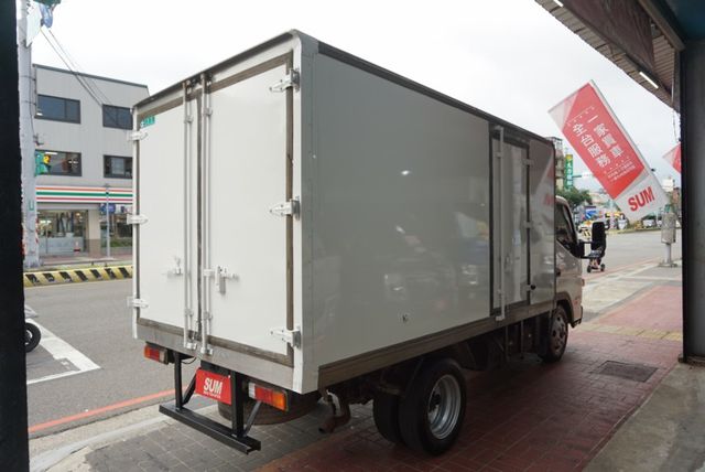 (零下-20度) 2019年 堅達11尺半冷凍車 / 100%全車原鈑件 / 零頭款.可全額貸款  第7張相片