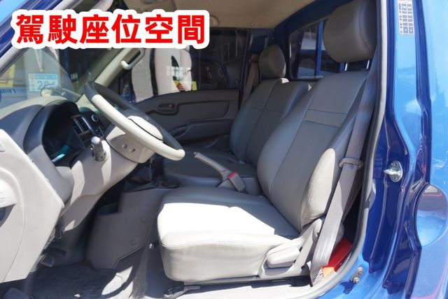 (只跑3萬多.稀有自排.附2.5尺升降尾門)2021年 現代小霸王單廂貨車 / 附行車紀錄器 .零頭款.可全額貸款  第10張相片