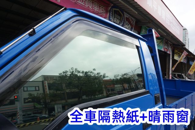 (稀有自排.只跑3萬多.附2.5尺升降尾門) 2022年 得利卡貨車 / 100%全車原鈑件 / 零頭款.可全額貸款  第10張相片