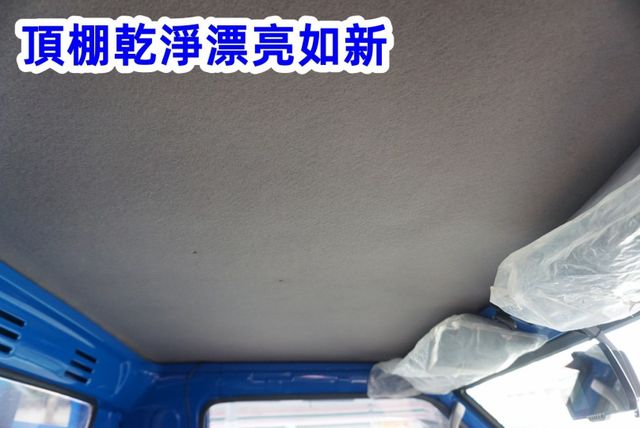 (稀有自排.只跑3萬多.附2.5尺升降尾門) 2022年 得利卡貨車 / 100%全車原鈑件 / 零頭款.可全額貸款  第16張相片