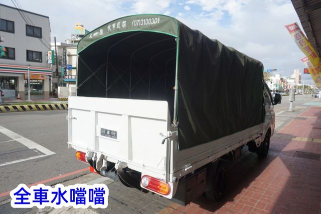(只跑2萬多.稀有自排.附2.5尺升降尾門) 2021年現代小霸王貨車 / 100%全車原鈑件 / 零頭款.可全額貸款  第8張相片