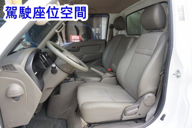 (只跑2萬多.稀有自排.附2.5尺升降尾門) 2021年現代小霸王貨車 / 100%全車原鈑件 / 零頭款.可全額貸款  第12張相片