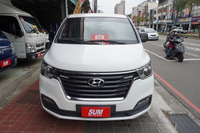 (只跑5萬多.8人座) 2020年 史塔瑞斯客貨兩用車/ 100%全車原鈑件/附安卓機.GPS導航/零頭款.可全額貸款  第3張相片