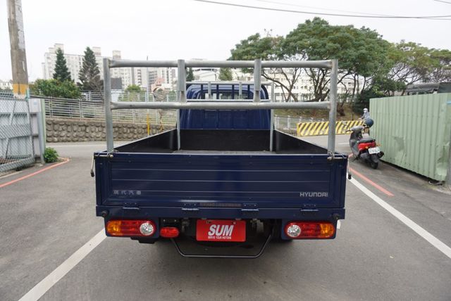(稀有自排) 2023年 現代小霸王貨車 /100%全車原鈑件 / 全車水噹噹 / 零頭款.可全額貸款  第6張相片
