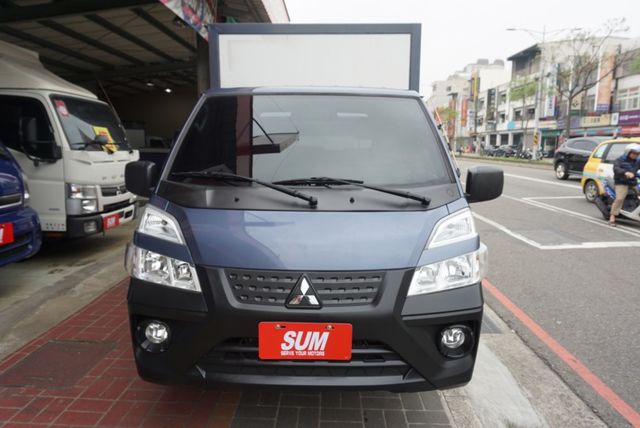(只跑1萬多) 2021年 得利卡纖維廂貨車  / 前後行車紀錄器 . 全車水噹噹 / 零頭款.可全額貸款  第3張相片