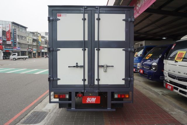 (只跑1萬多) 2021年 得利卡纖維廂貨車  / 前後行車紀錄器 . 全車水噹噹 / 零頭款.可全額貸款  第6張相片