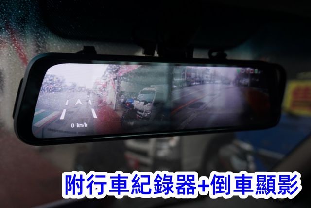 (只跑1萬多.稀有自排.附4尺尾門) 2023年 現代小霸王貨車 / 100%全車原鈑件 / 零頭款.可全額貸款  第15張相片