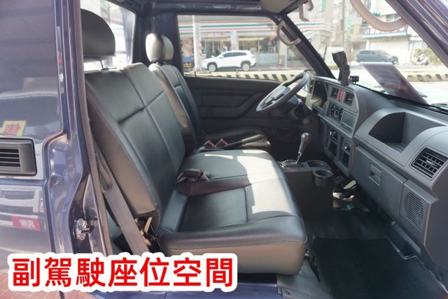 (只跑2萬多) 2022年 得利卡貨車 / 全車水噹噹 / 100%全車原鈑件 / 零頭款.可全額貸款  第11張相片