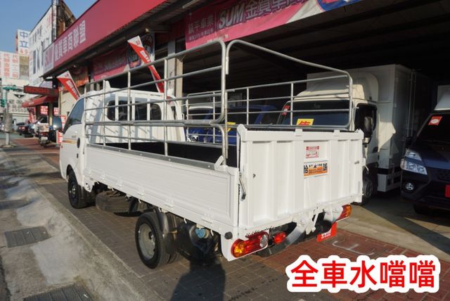 (稀有自排.附4尺升降尾門) 2024年 現代小霸王貨車 / 100%全車原鈑件 / 零頭款.可全額貸款  第6張相片