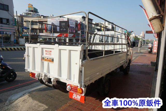 (稀有自排.附4尺升降尾門) 2024年 現代小霸王貨車 / 100%全車原鈑件 / 零頭款.可全額貸款  第8張相片