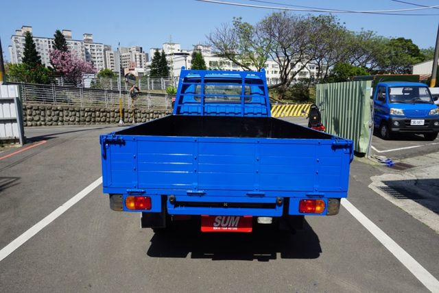 (只跑5萬) 2020年 得利卡貨車 / 100%全車原鈑件.附行車紀錄器 / 零頭款.可全額貸款  第7張相片