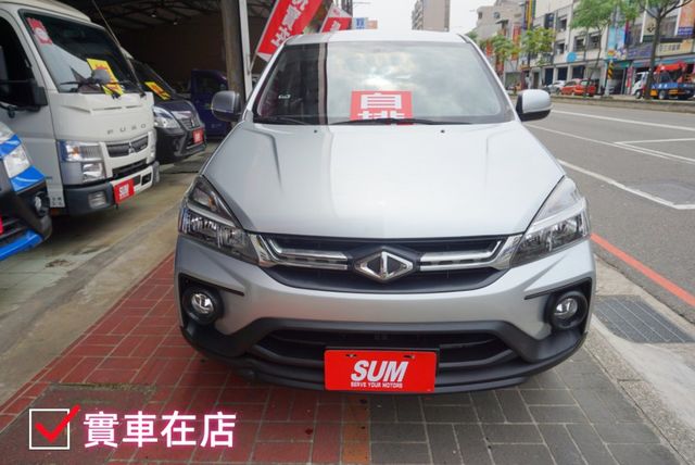2021年Zinger 客貨兩用車五人座 / 全車100%原鈑件 /皮椅 /後座獨立空調/定速/鋁圈/ABS/循跡防滑  第3張相片