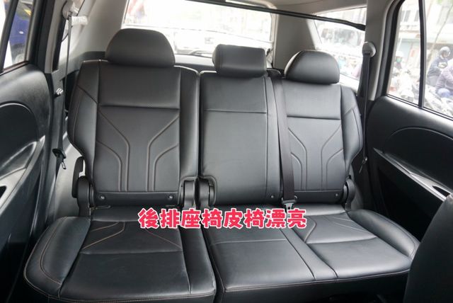 2021年Zinger 客貨兩用車五人座 / 全車100%原鈑件 /皮椅 /後座獨立空調/定速/鋁圈/ABS/循跡防滑  第13張相片