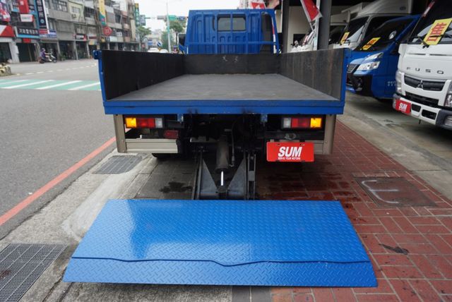 2021年堅達11尺半貨車 / 附(全新)升降布篷+2尺半尾門升降機 /零頭款全額貸/倒車顯影視野輔助系統/ABS  第10張相片