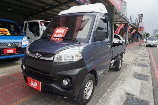 (只跑3萬)(自排貨車)2022年菱利貨車,附三面掀布篷 ,零頭款.可全額貸  第1張相片