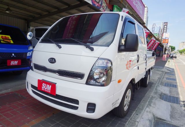 2021年卡旺雙廂貨車 ∣ 雙折尾門升降機∣6人座∣全車原鈑件∣一手車∣倒車顯影∣ABS∣零頭款可全額貸款  第1張相片