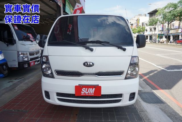2021年卡旺雙廂貨車 ∣ 雙折尾門升降機∣6人座∣全車原鈑件∣一手車∣倒車顯影∣ABS∣零頭款可全額貸款  第3張相片
