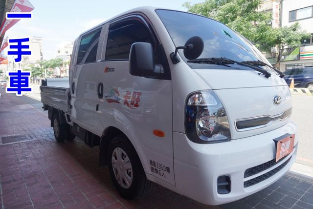 2021年卡旺雙廂貨車 ∣ 雙折尾門升降機∣6人座∣全車原鈑件∣一手車∣倒車顯影∣ABS∣零頭款可全額貸款  第4張相片