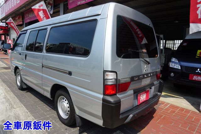 (稀有自排.只跑2萬多. 8人座) 2022得利卡客貨兩用車 / 附定速.100%全車原鈑件 / 零頭款.可全額貸款  第3張相片