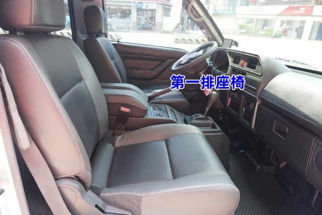 (稀有自排.只跑2萬多. 8人座) 2022得利卡客貨兩用車 / 附定速.100%全車原鈑件 / 零頭款.可全額貸款  第9張相片