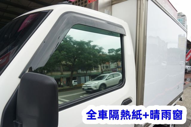 (只跑4萬多.稀有自排.零下-15度) 2022年 菱利冷凍車 / 附定速.全車水噹噹 / 零頭款.可全額貸款  第10張相片