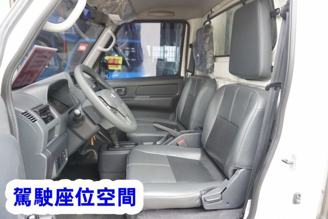 (只跑4萬多.稀有自排.零下-15度) 2022年 菱利冷凍車 / 附定速.全車水噹噹 / 零頭款.可全額貸款  第11張相片