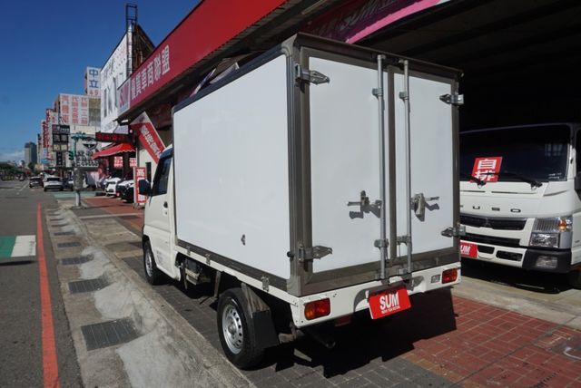 (稀有自排.零下-5度) 2022年 菱利冷藏車 / 附前後行車紀錄器.全車水噹噹 /零頭款.可全額貸款  第5張相片