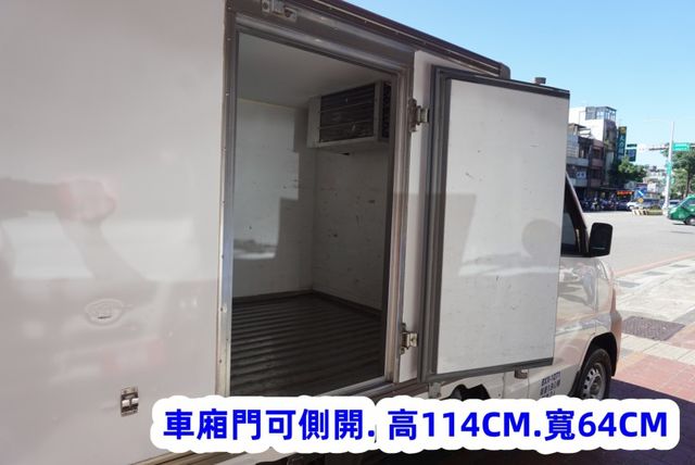 (稀有自排.零下-5度) 2022年 菱利冷藏車 / 附前後行車紀錄器.全車水噹噹 /零頭款.可全額貸款  第10張相片