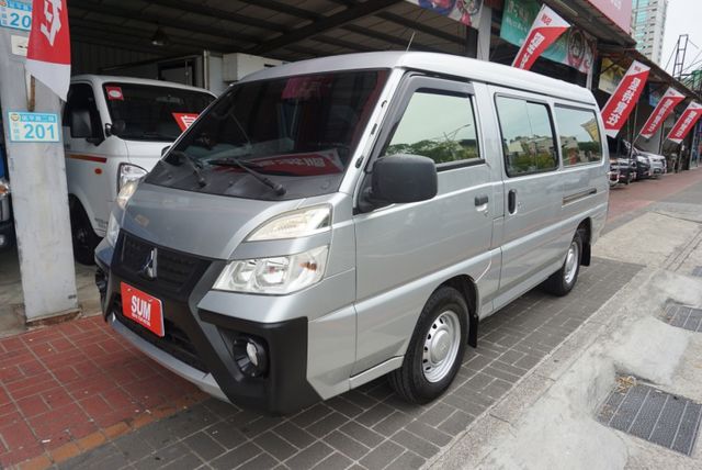 (8人座.只跑5萬多)2021年 得利卡客貨兩用車 /100%全車原鈑件 / 零頭款.可全額貸款  第1張相片