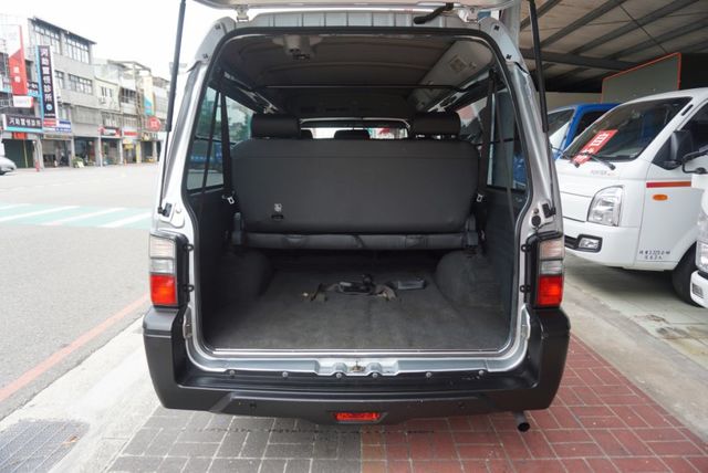 (8人座.只跑5萬多)2021年 得利卡客貨兩用車 /100%全車原鈑件 / 零頭款.可全額貸款  第9張相片