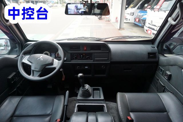 (8人座.只跑5萬多)2021年 得利卡客貨兩用車 /100%全車原鈑件 / 零頭款.可全額貸款  第11張相片