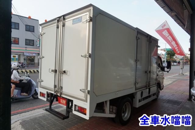 (稀有自排.只跑6萬多) 2022年 堅達11尺半纖維廂 / 100%全車原鈑件 / 附4錄 / 零頭款.可全額貸款  第5張相片