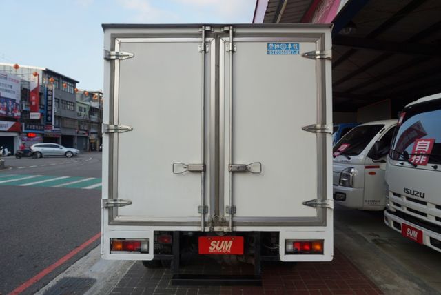 (稀有自排.只跑6萬多) 2022年 堅達11尺半纖維廂 / 100%全車原鈑件 / 附4錄 / 零頭款.可全額貸款  第6張相片