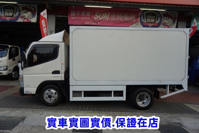 (稀有自排.只跑6萬多) 2022年 堅達11尺半纖維廂 / 100%全車原鈑件 / 附4錄 / 零頭款.可全額貸款  第8張相片