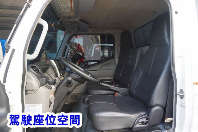 (稀有自排.只跑6萬多) 2022年 堅達11尺半纖維廂 / 100%全車原鈑件 / 附4錄 / 零頭款.可全額貸款  第12張相片