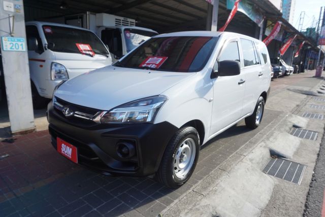 (只跑5萬多) 2022年 ZINGER客貨兩用車 /100%全車原鈑件 / 零頭款.可全額貸款  第1張相片