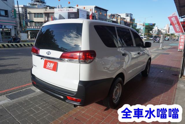 (只跑5萬多) 2022年 ZINGER客貨兩用車 /100%全車原鈑件 / 零頭款.可全額貸款  第7張相片